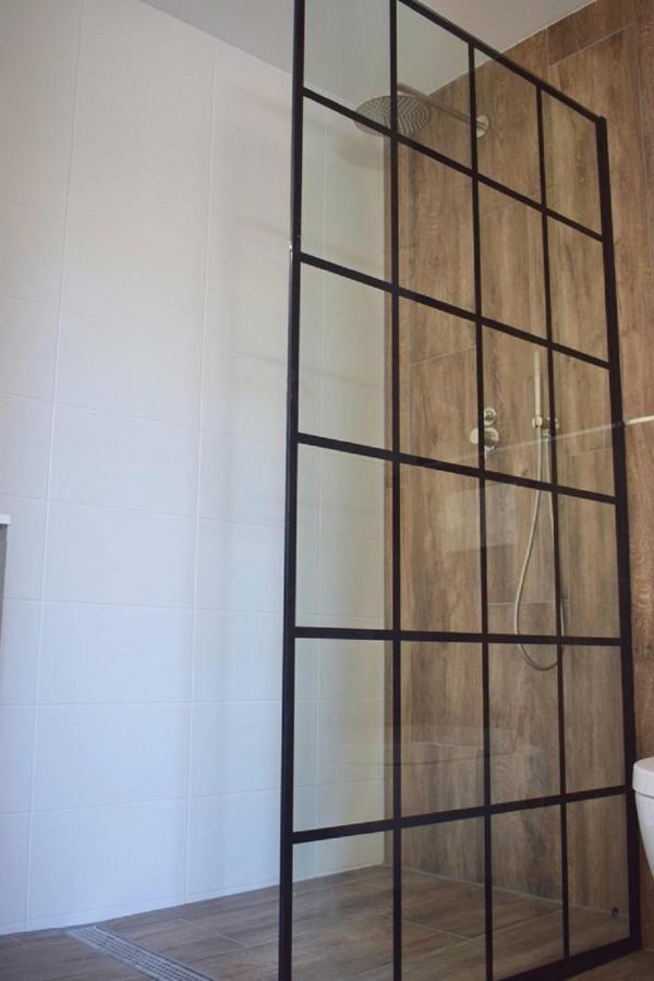 "In De Kloosterhof" Gratis Prive Parkeren Bed & Breakfast Assen Luaran gambar